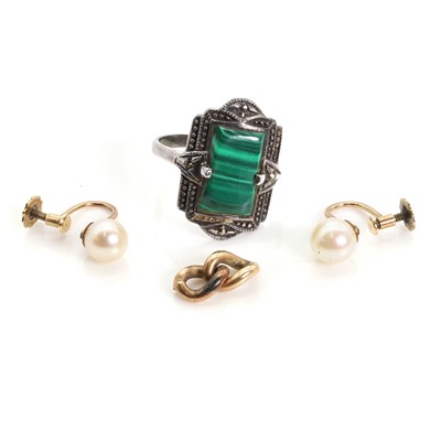Lot 313 - A pair of cultured pearl earrings