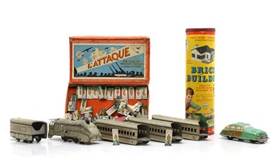 Lot 293 - A collection of tinplate toys