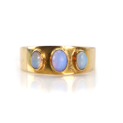 Lot 190 - An opal three stone ring