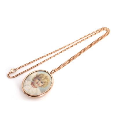 Lot 378 - A 9ct rose gold miniature pendant