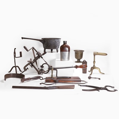 Lot 443 - A collection of metalwares
