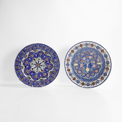 Lot 433 - A Qajar glazed pottery dish