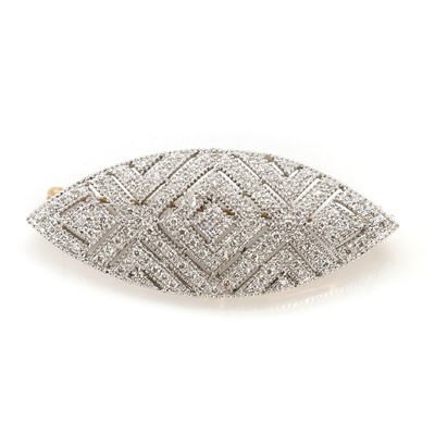 Lot 177 - A diamond plaque brooch