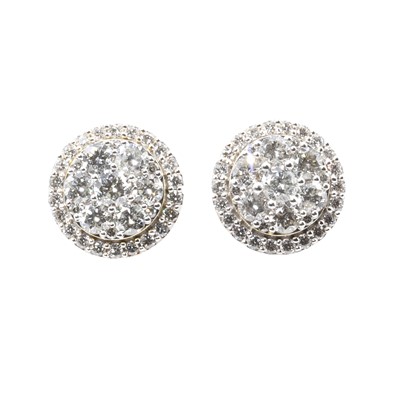 Lot 112 - A pair of 14ct gold diamond cluster stud earrings
