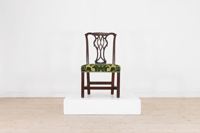 Lot 466 - A George III mahogany side chair