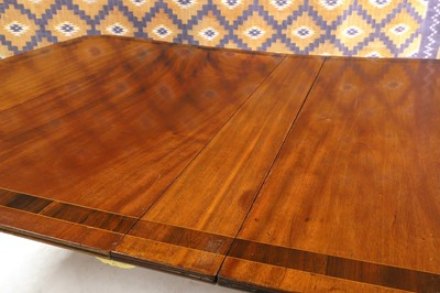 Lot 589 - A Regency mahogany metamorphic D-end dining table