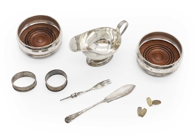 Lot 18 - A collection of silver items