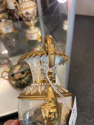 Lot 426 - A Bloor Derby porcelain garniture
