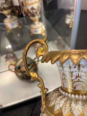 Lot 426 - A Bloor Derby porcelain garniture