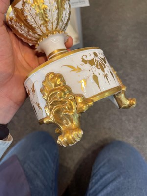 Lot 426 - A Bloor Derby porcelain garniture