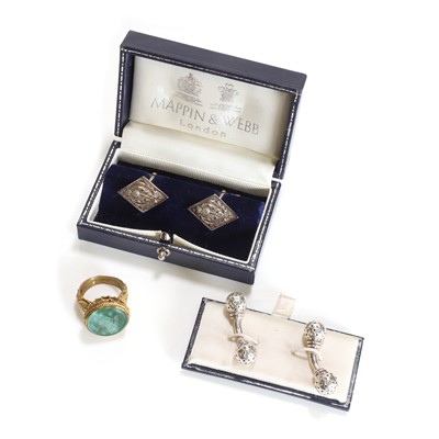 Lot 315 - A chrysoprase intaglio ring and two pairs of cufflinks