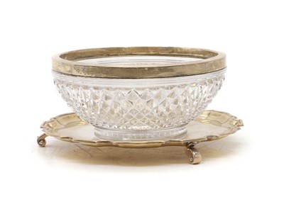 Lot 87 - A silver salver