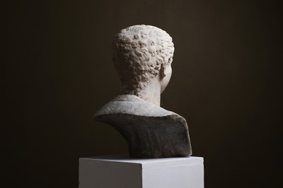 Lot 381 - A Roman marble portrait head of the Emperor Titus