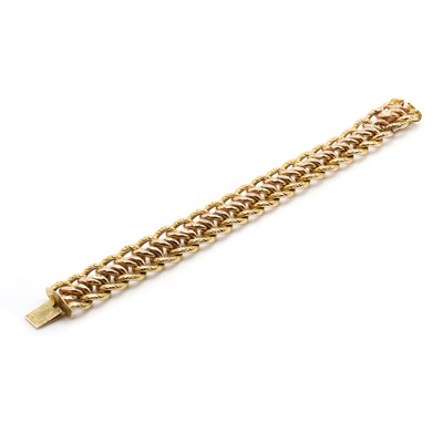 Lot 144 - A French 18ct gold curb link bracelet