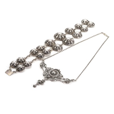 Lot 288 - An antique silver necklace and a bracelet