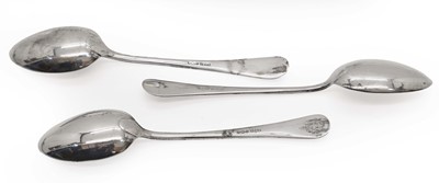 Lot 24 - A collection of silver items