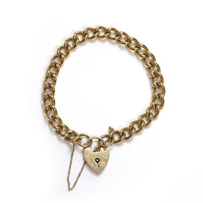 Lot 364 - A 9ct gold curb link bracelet
