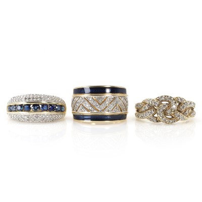 Lot 245 - A group of three 9ct gold rings