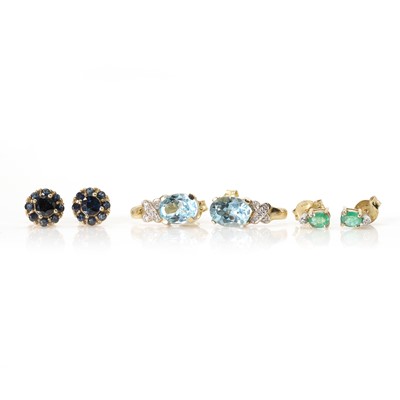 Lot 251 - A collection of stud earrings