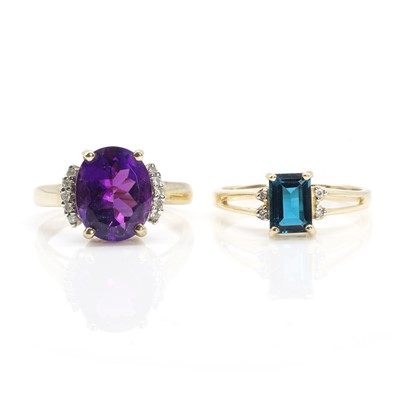 Lot 194 - Two 9ct gold gemstone set rings