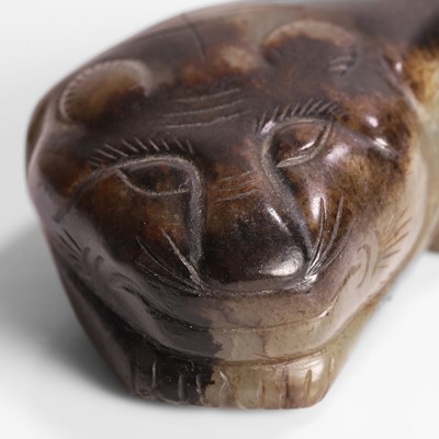 Lot 329 - A Chinese jade carving