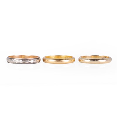 Lot 303 - A group of three gold wedding rings