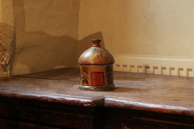 Lot 539 - A naïve treen cottage money bank