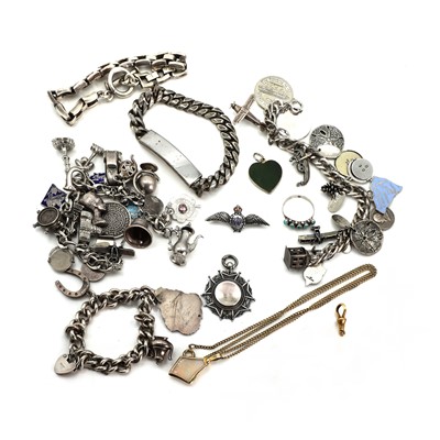 Lot 336 - A collection of gold and silver jewellery