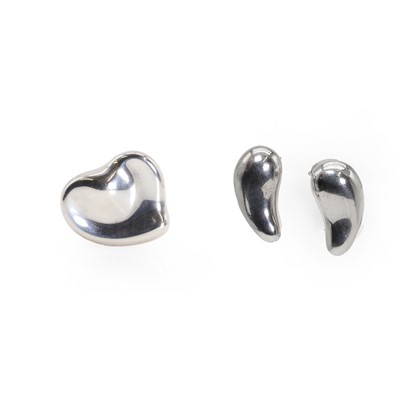 Lot 170 - A silver 'Full Heart' brooch and a pair of silver 'Teardrop' clip earrings, by Tiffany & Co.