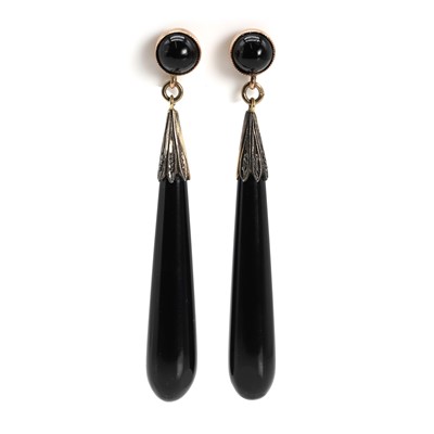 Lot 27 - A pair of onyx drop earrings