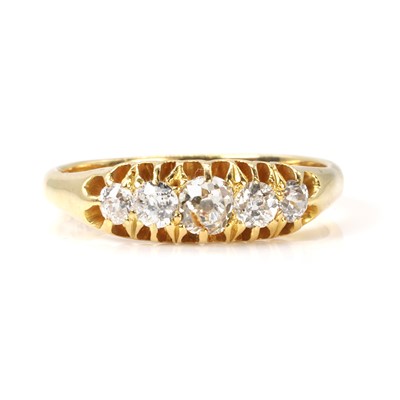 Lot 59 - An Edwardian diamond five stone ring