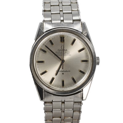 Lot 376 - A stainless steel Omega Constellation automatic bracelet watch