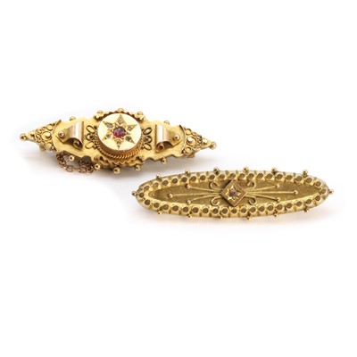 Lot 266 - Two antique brooches