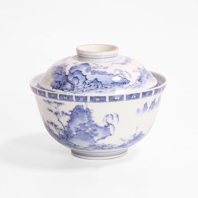 Lot 26 - A Japanese blue and white bowl and cover