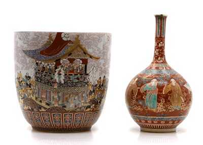 Lot 87 - A large Japanese Kutani ware jardinière