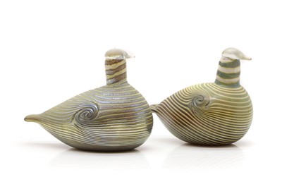 Lot 357 - A near pair of Nuutajärvi 'Alli' glass birds
