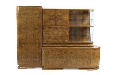 Lot 622 - A continental Art Deco walnut cabinet
