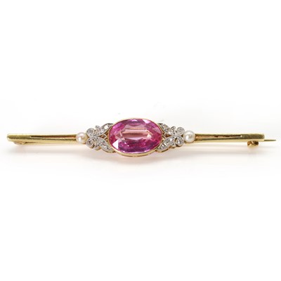 Lot 46 - A synthetic pink sapphire, pearl and diamond bar brooch