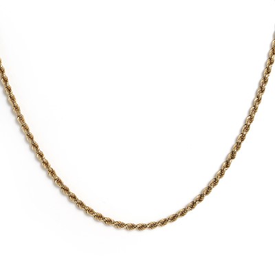 Lot 347 - A gold rope chain
