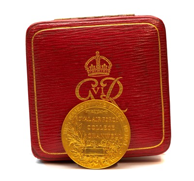 Lot 76 - A George VI Royal Air Force College Cranwell 'The King's Medal'