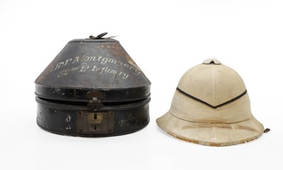 Lot 117 - A pith helmet