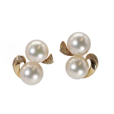 Lot 156 - A pair of cultured pearl earrings