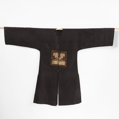 Lot 532 - A Chinese gentleman’s robe