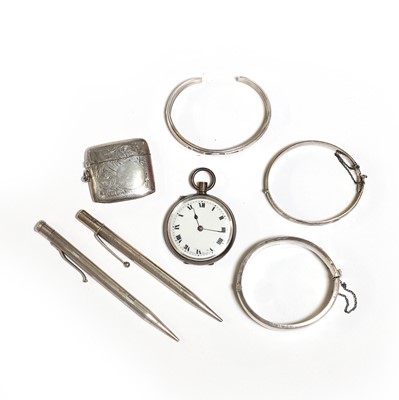 Lot 333 - A group of vintage jewellery