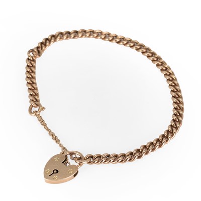Lot 357 - A 9ct gold curb link bracelet