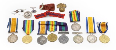 Lot 100A - A collection of WWI medals