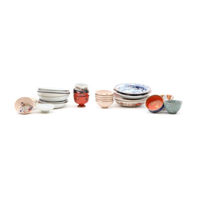 Lot 85 - A collection of Japanese sake and tea cups