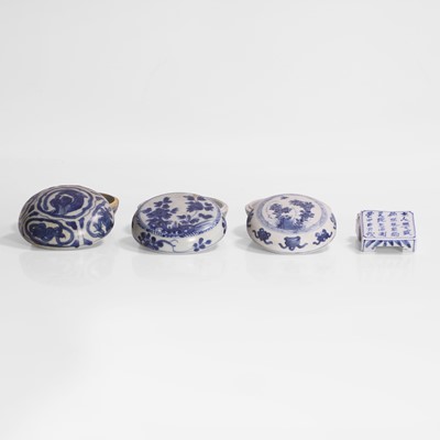 Lot 49 - A collection of Chinese blue and white boxes