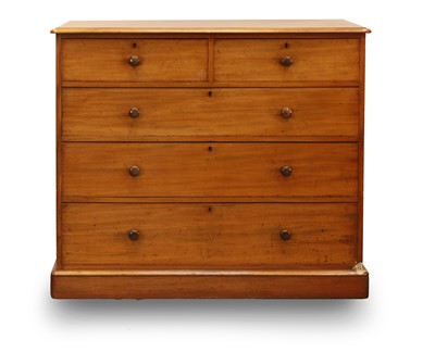 Lot 506 - A mahogany chest of drawers by Gillows of Lancaster