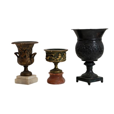 Lot 307 - A gilt metal campana form urn